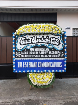 Papan Bunga Duka di Metro Timur